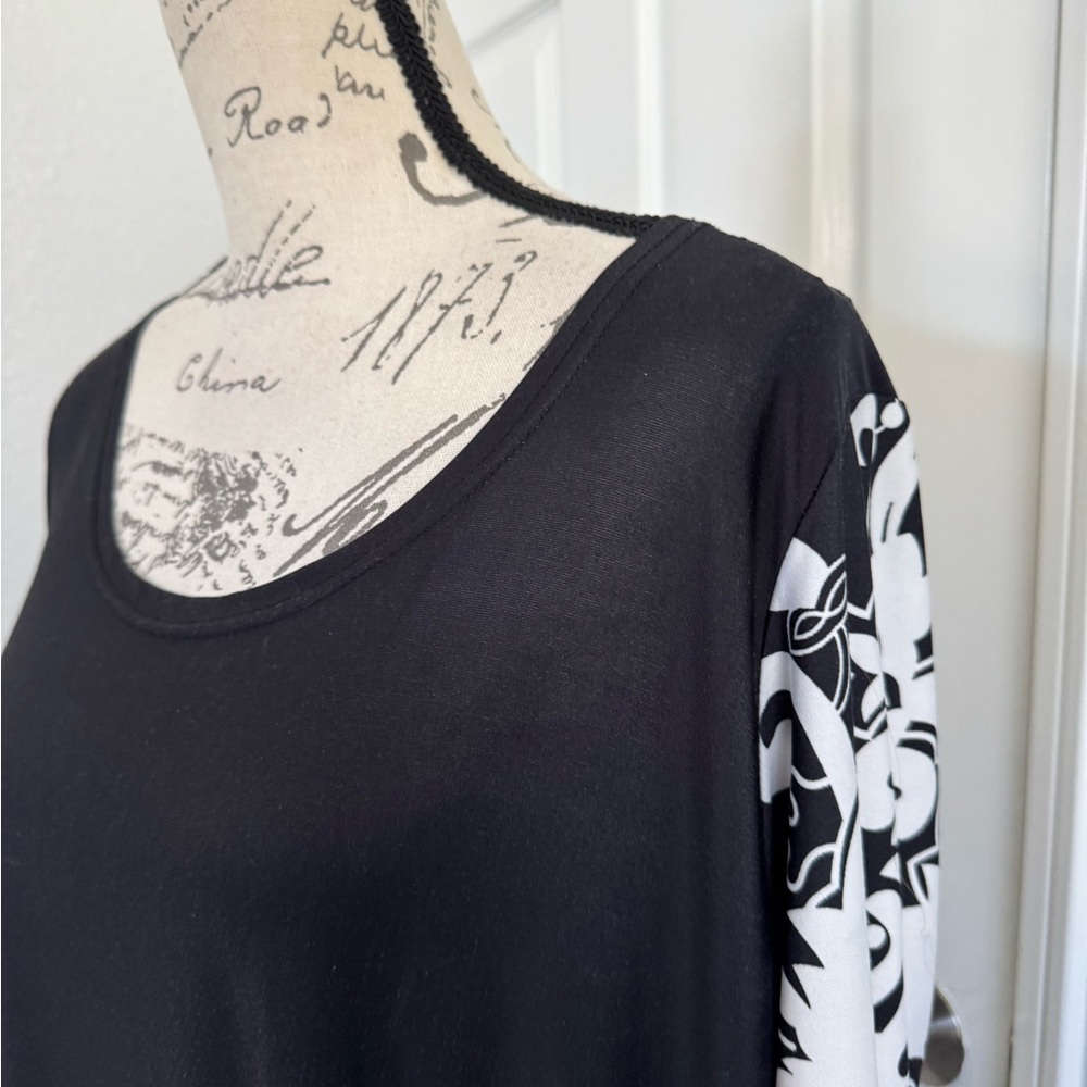White Mark Charcoal and Ebony Blouse 1 - Picture 4 of 9